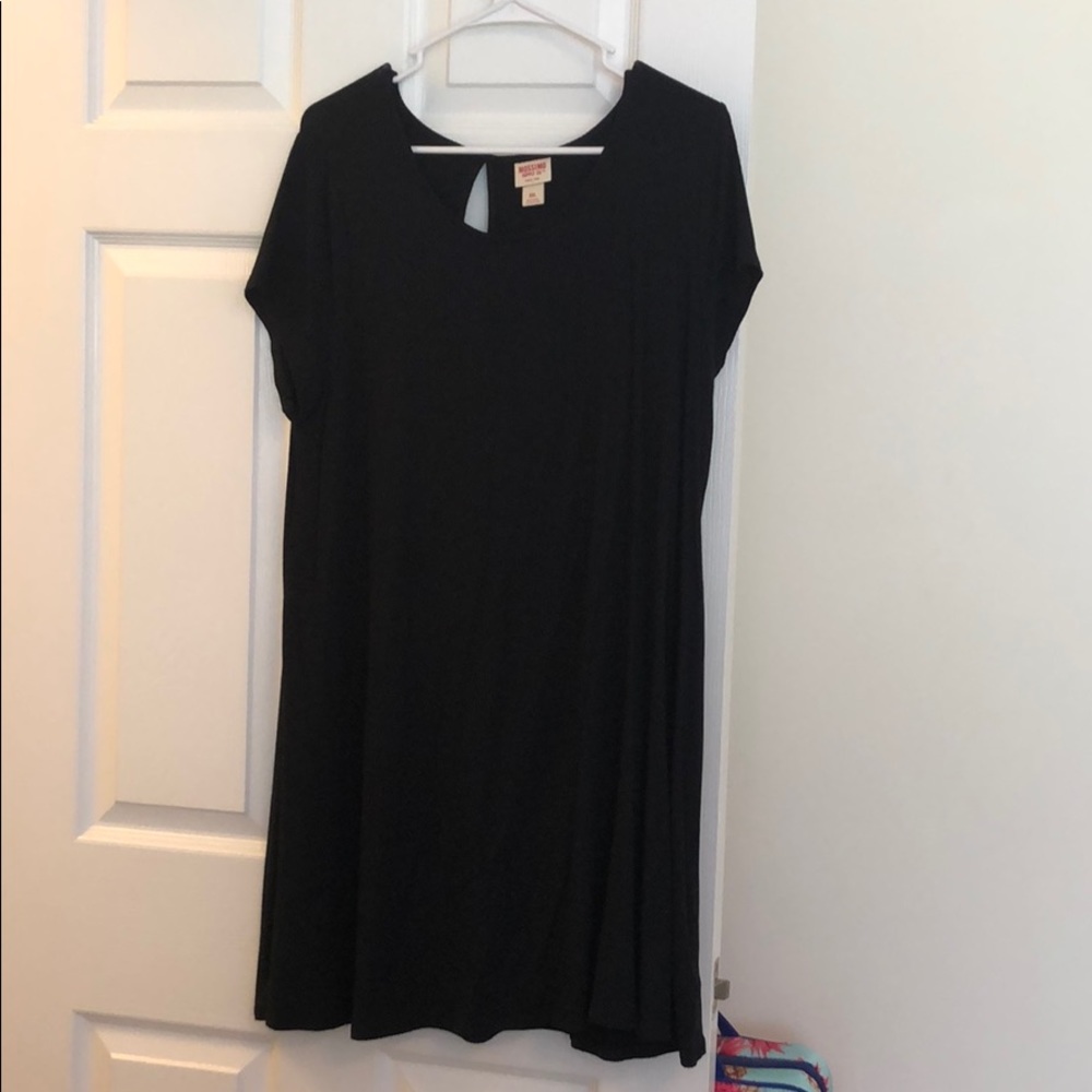 Long black t-shirt dress
